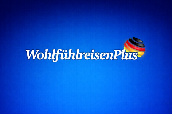 WohlfuehlreisenPlus Logo